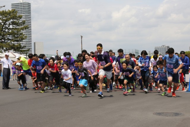 Yokohama North Dock Running Festival promotes 'camaraderie, unity'