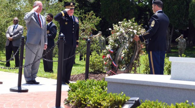 New monument honoring fallen Louisiana Guardsmen at Louisiana Veterans Memorial Park