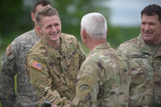 Final flight marks end of 33-year technician career for National Guard Soldier