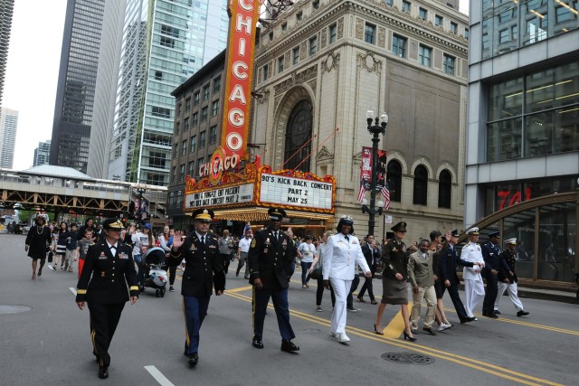 Army Reserve leaders remember fallen heroes during the Memorial Day weekend throughout Chicago