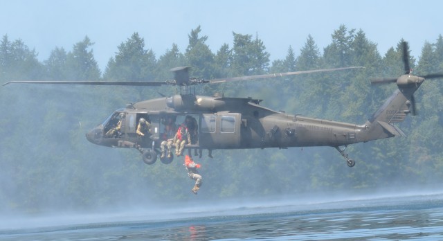 2-158th AHB Helocast Training