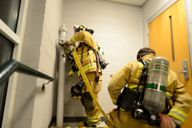 South Carolina National Guard tests Soldiers during night fire drill