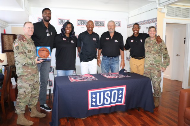 Hoops for Troops motivates fans at Schofield Barracks