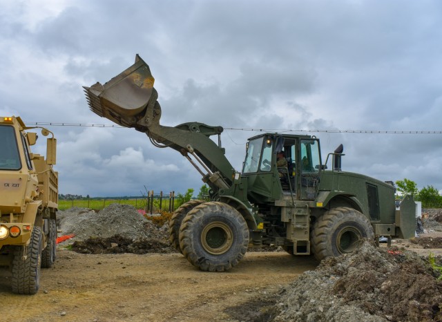 Nevada National Guardsmen collaborate with Romanian engineers