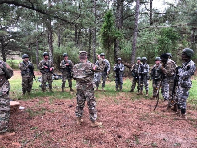 Djiboutian and Kentucky officer candidates train together