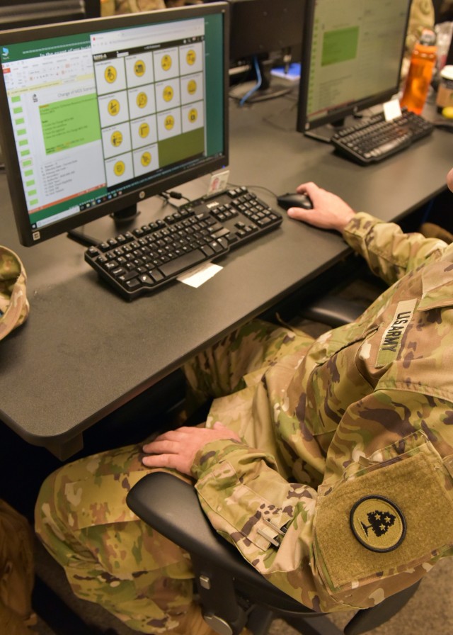 Soldiers train with live database at IPPS-A workshop