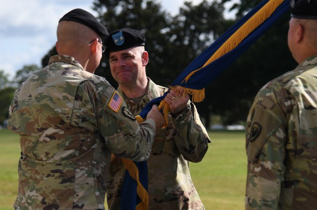 Francis takes command of USAACE, Fort Rucker
