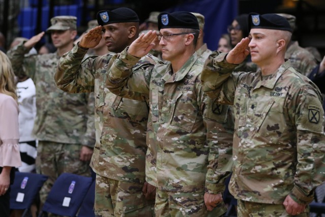 548th Combat Sustainment Support Battalion welcomes new commander