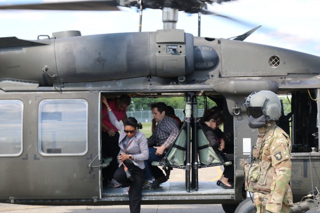 RSA civilians get first-hand look at 101st Airborne