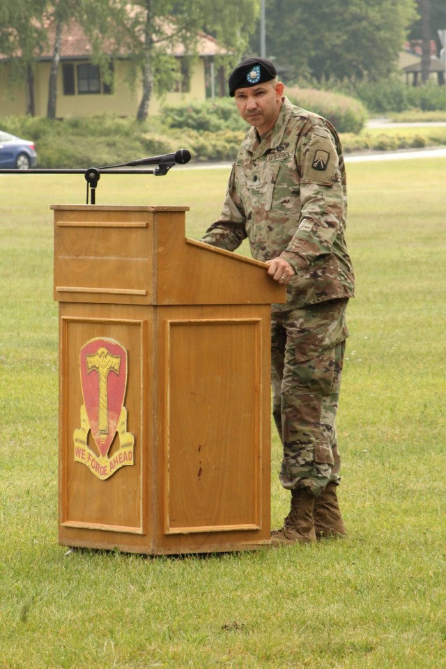 The 18th CSSB bids farewell to one commander and welcomes another