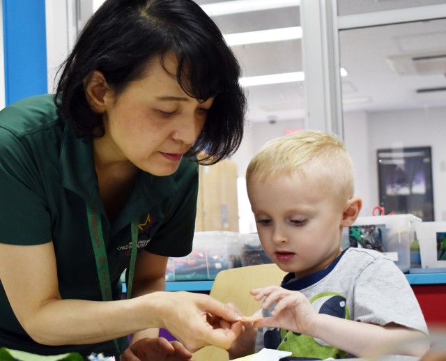 Camp Zama art class inspires children