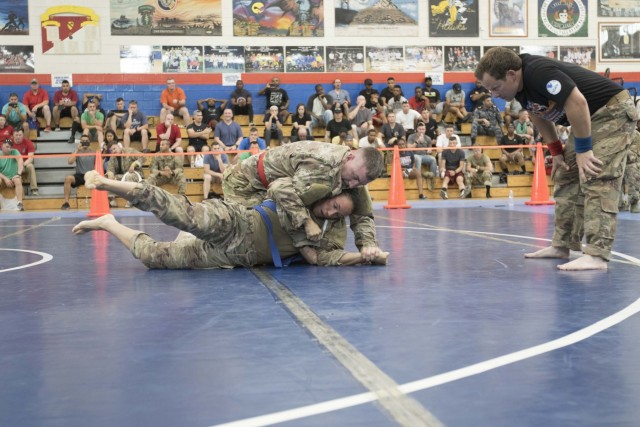 U.S. Service Members Compete with Kuwaitis in Combatives Tournament