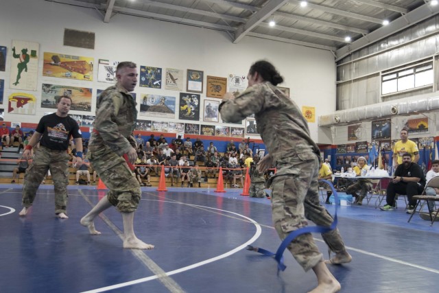 U.S. Service Members Compete with Kuwaitis in Combatives Tournament
