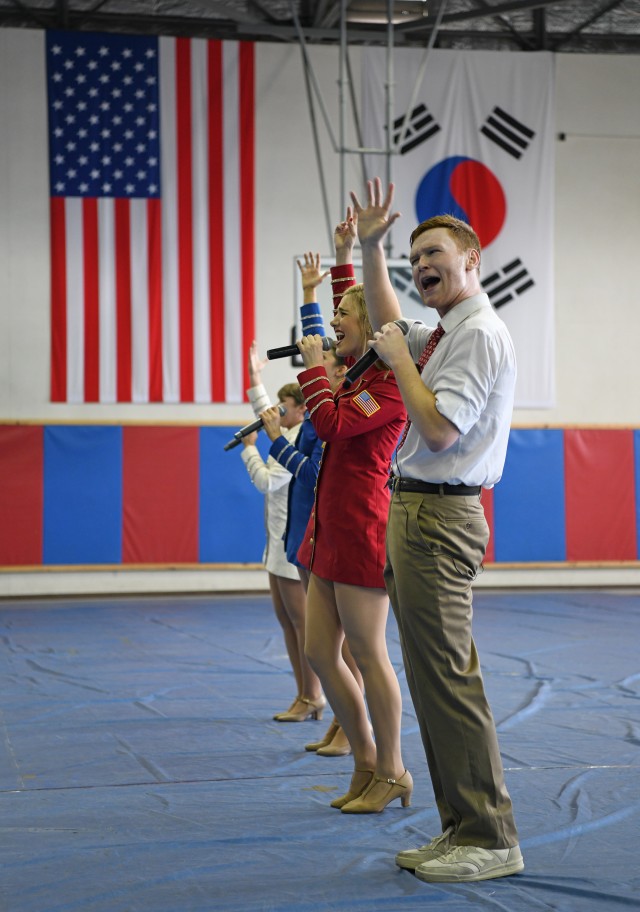 USO Troupe performs at Camp Walker