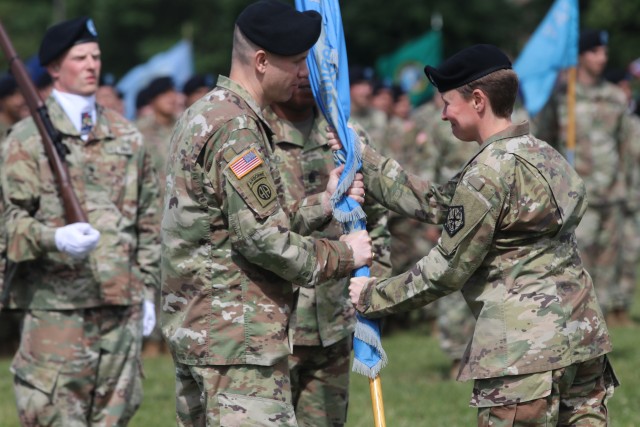 741st Military Intelligence Battalion change of command ceremony 