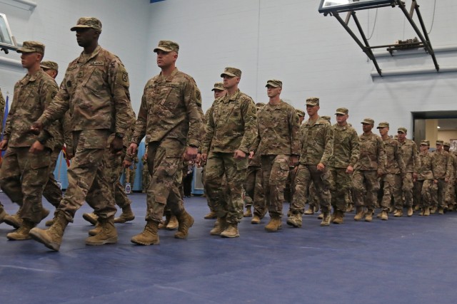 Welcome Home ceremonies reunite Commando Soldiers and Families