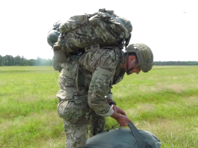 Ft. Benning Rangers jump test new backpack systems for forced entry operations