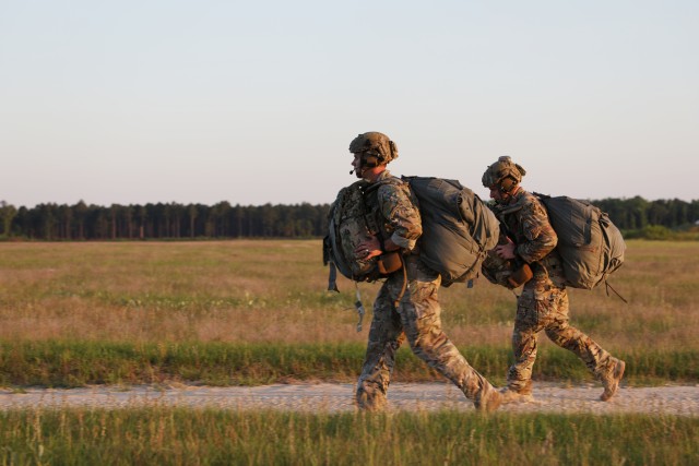 Ft. Benning Rangers jump test new backpack systems for forced entry operations