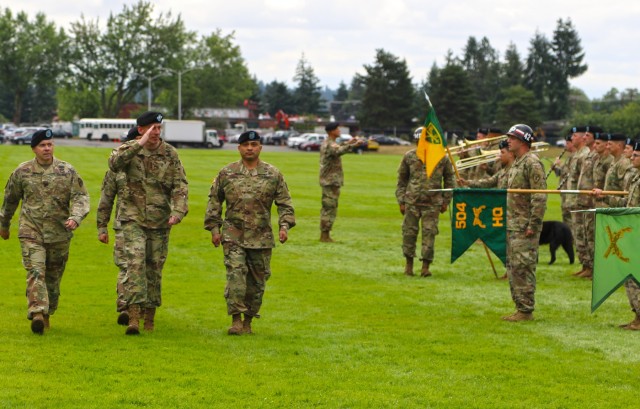 Protectors welcome new commander at ceremony on JBLM