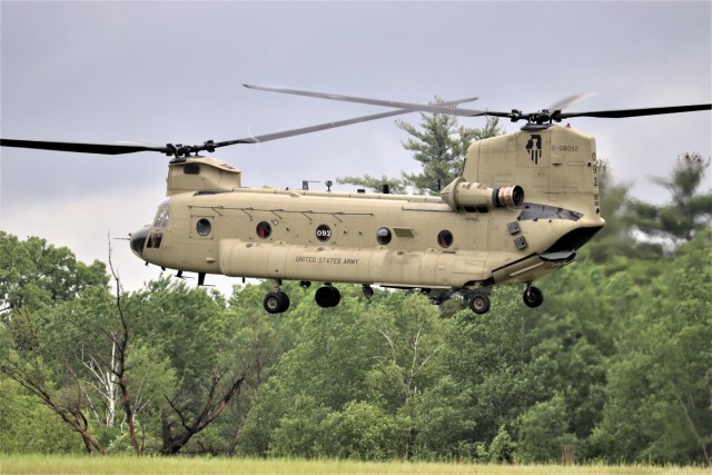 Illinois National Guard Chinook helicopters, crews support training at Fort McCoy