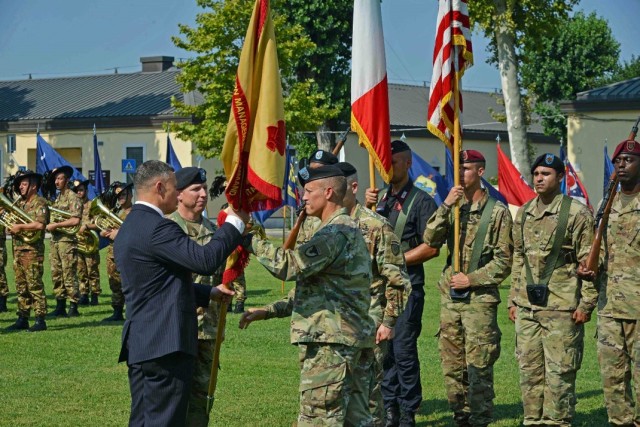Garrison Italy says 'arrivederci' to Berdy, 'benvenuti' to Vogel