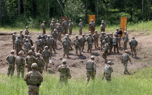 Iowa Red Bulls And 101st Airborne Strengthen Relationship 