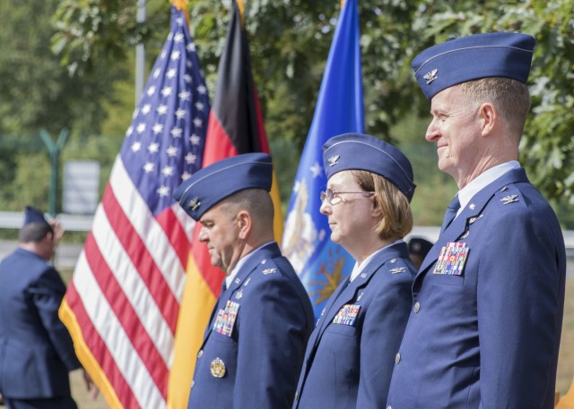 86th MDS holds change of command