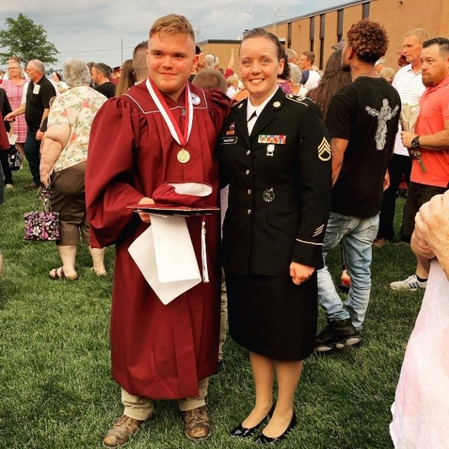 Shelbyville Recruiter has family support