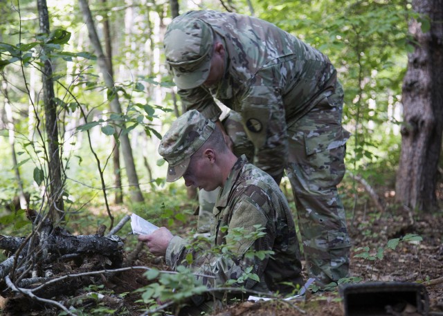 Criminal Investigation Command competitors Army Cyber Command's top NCO, Soldier for 2019