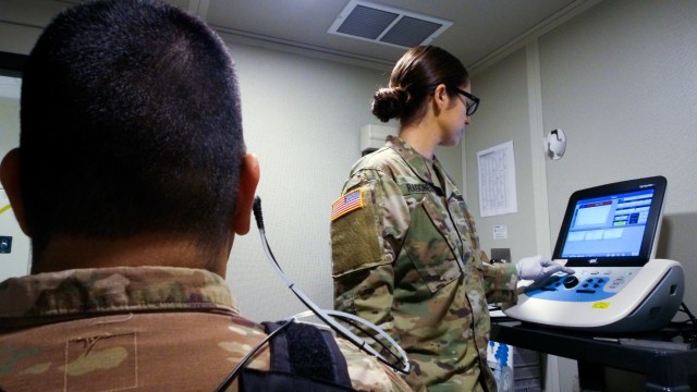 Winn audiologist supports 48th IBCT's redeployment with hearing readiness