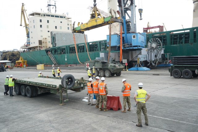 2/2CR unloads vehicles at the Poti port for AS19