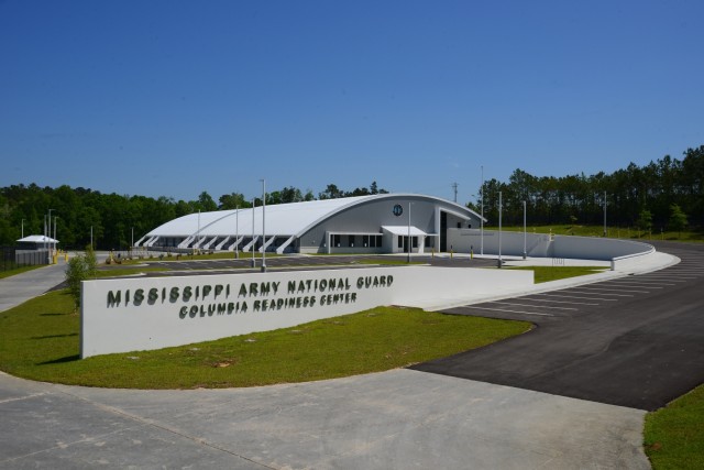 Columbia Armory reopens amid new storm