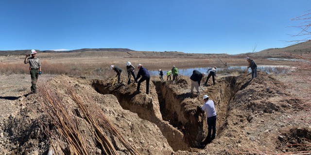 Albuquerque District participates in riparian rehabilitation workshop at Cochiti Dam
