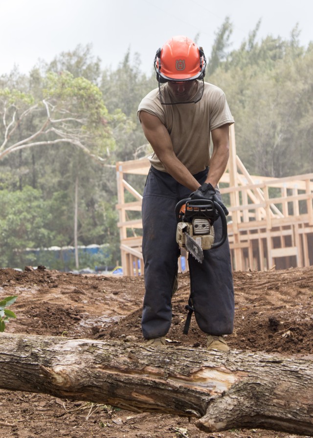 N.Y. Guard engineers conduct innovative training in Hawaii