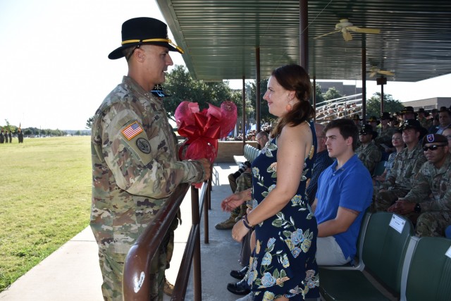 Mounted Rifleman host traditional Ceremony