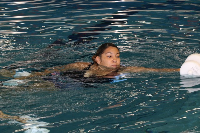 Aquatics physical therapy treats Soldiers and Family members for quicker rehabilitation