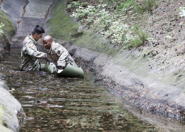 LRMC competition tests Soldiers' tactical, technical knack