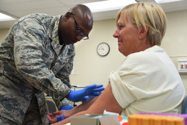 Ohio Guard members provide community medical care