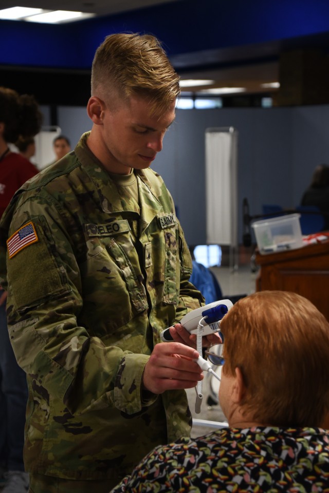 Ohio Guard members provide community medical care