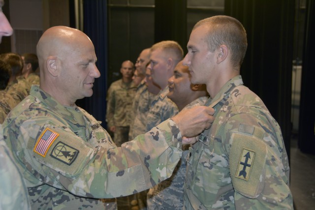 Wisconsin leaders recognize Guardsmen for storm recovery mission