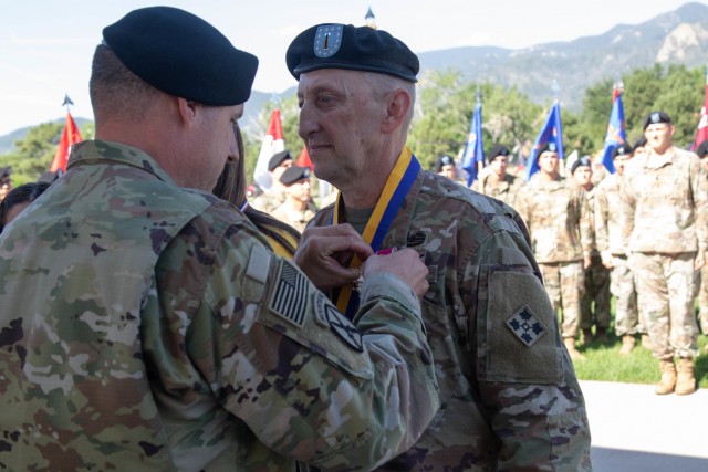 4th CAB welcomes new commander