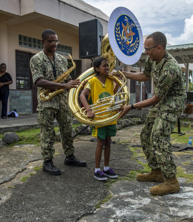 Radcliff sailor performs for children in Republic of Palau