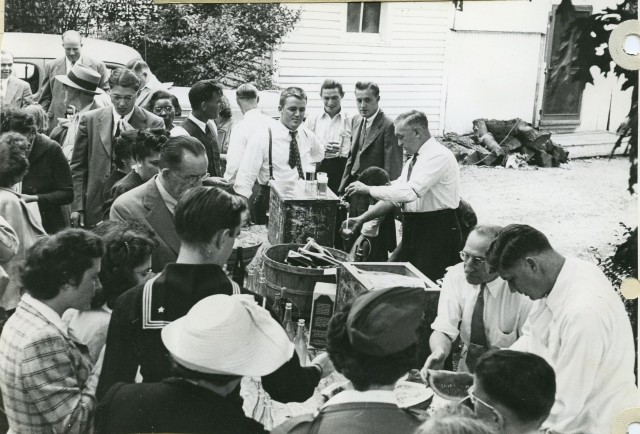 Time to Eat - 1943!