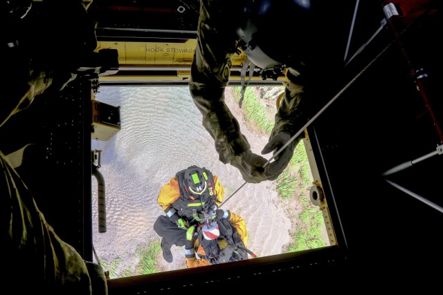 Pa. Guard aviation supports full-scale hurricane exercise