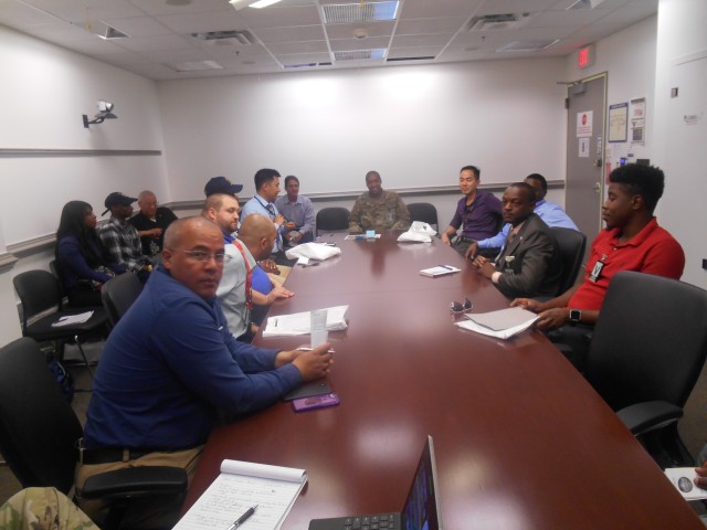 ISEC Interns meet with Army CIO/G6 Staff