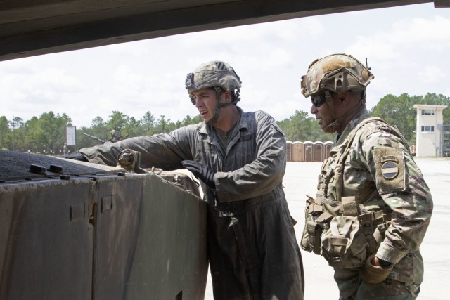 Gen. Garrett Visits 3rd ID