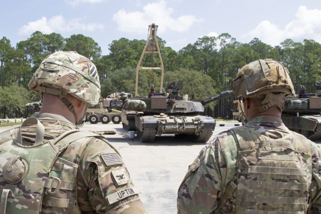 Gen. Garrett Visits 3rd ID