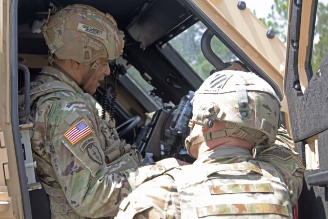 Gen. Garrett Visits 3rd ID