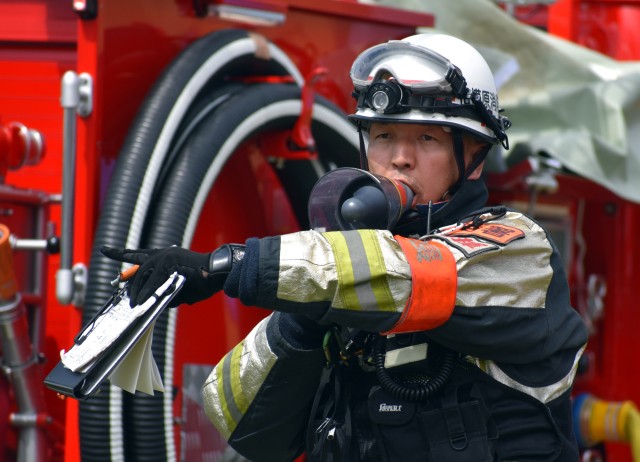 USAG Japan works with Japanese emergency services during disaster drill