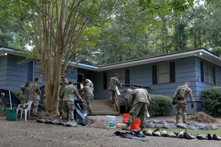 Benning Officer Candidates Clean Up Girls Group Home In Columbus Article The United States Army